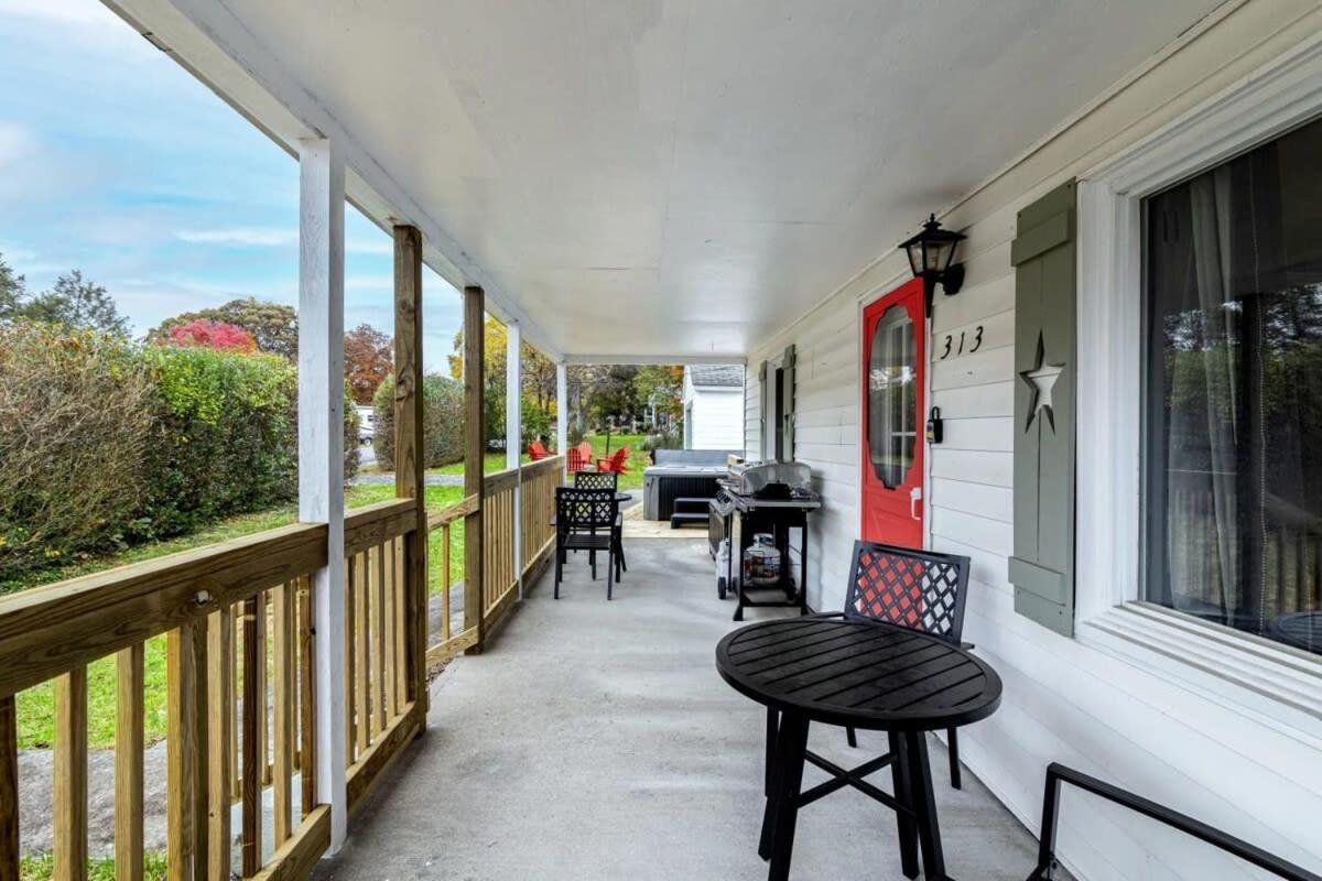 New River Gorge Cottage W Hot Tub, Fire Pit, Grill Oak Hill Zewnętrze zdjęcie