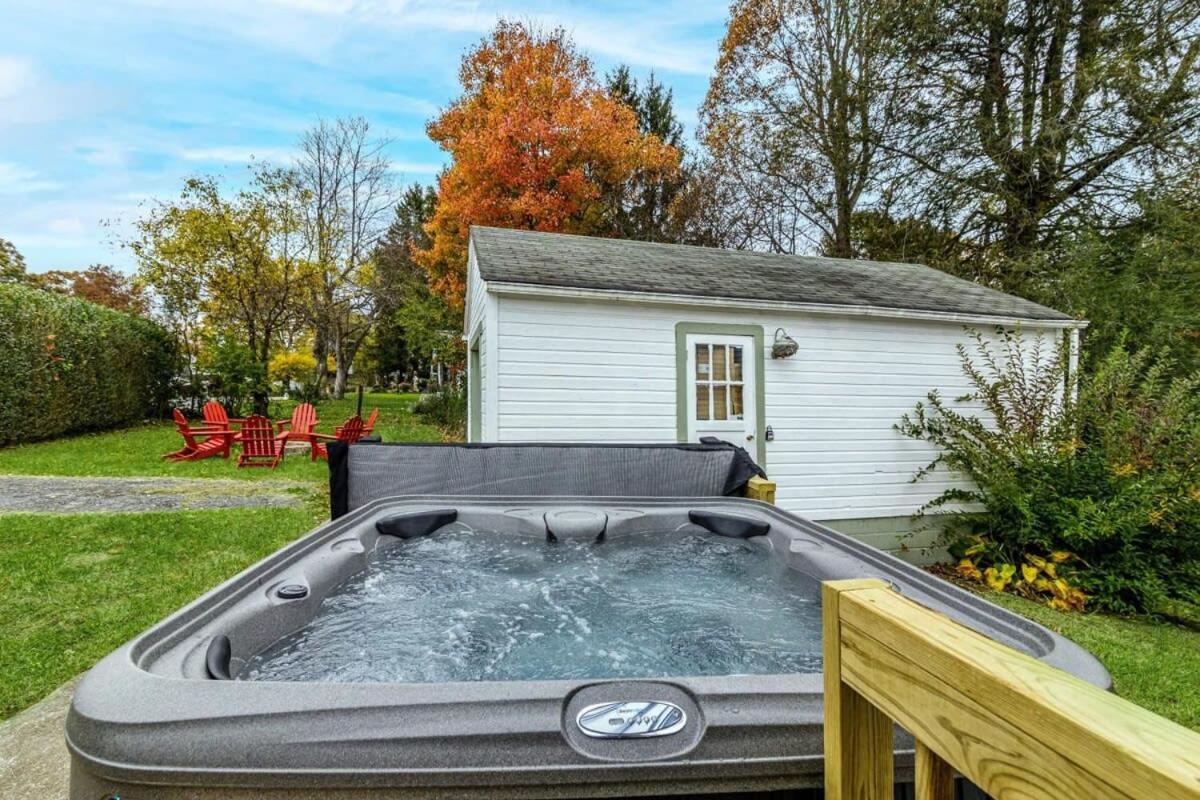 New River Gorge Cottage W Hot Tub, Fire Pit, Grill Oak Hill Zewnętrze zdjęcie